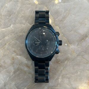 Men’s Fossil watch. All black.